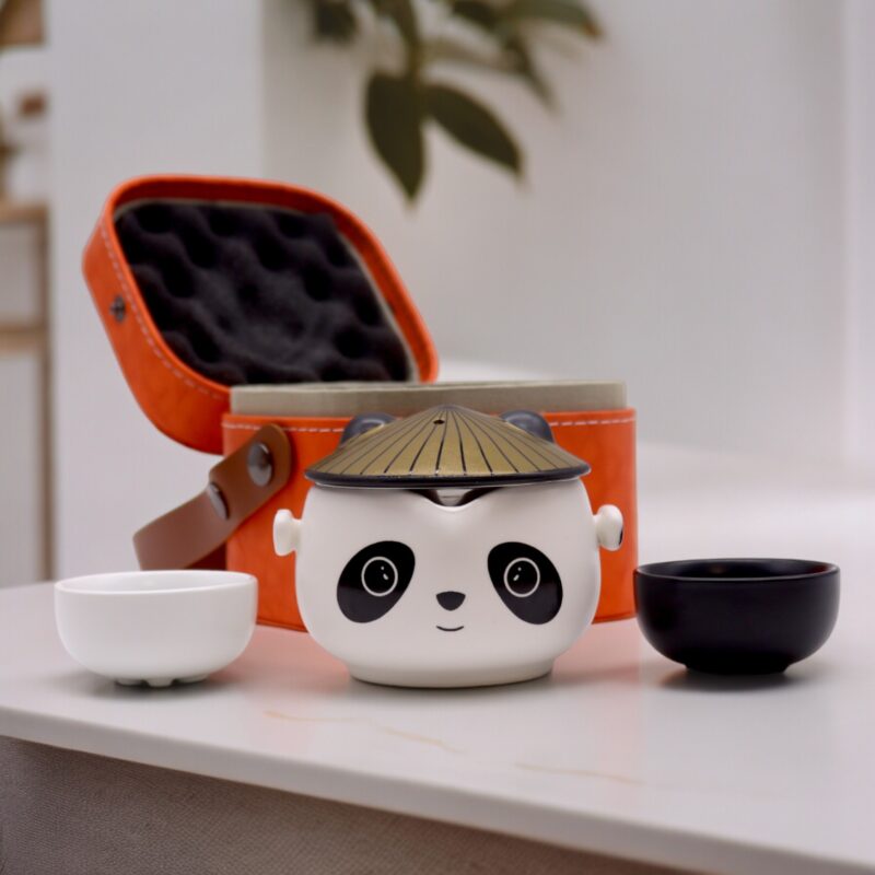 Set da tè da viaggio a forma di panda con teiera e 2 tazze